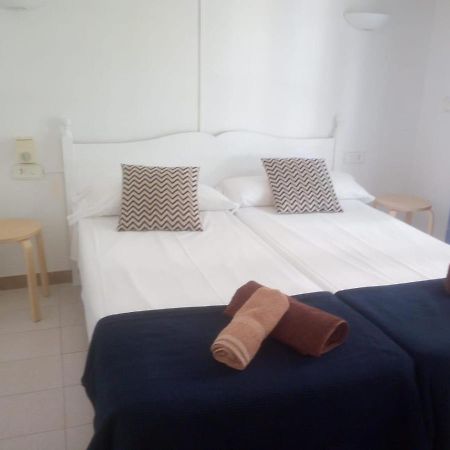 Apartamentos Playa Park Brisas Son Xoriguer Cala en Bosc Eksteriør billede
