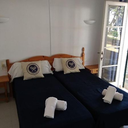 Apartamentos Playa Park Brisas Son Xoriguer Cala en Bosc Eksteriør billede